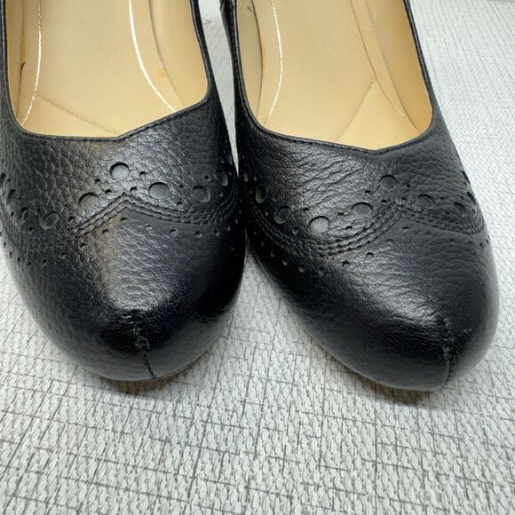 CLARKS CUSHION Black Leather Dalia Ruby Wingtip‎ Career Office Pumps Heels 9M - Picture 2 of 5